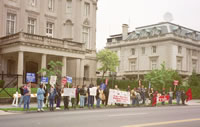 May 17, 2003 we started gathering before 8 AM in front of the Cuban Interests Section in Washington, DC. By 9:00 we had doubled our numbers. We'll get that photo soon! (125kb)